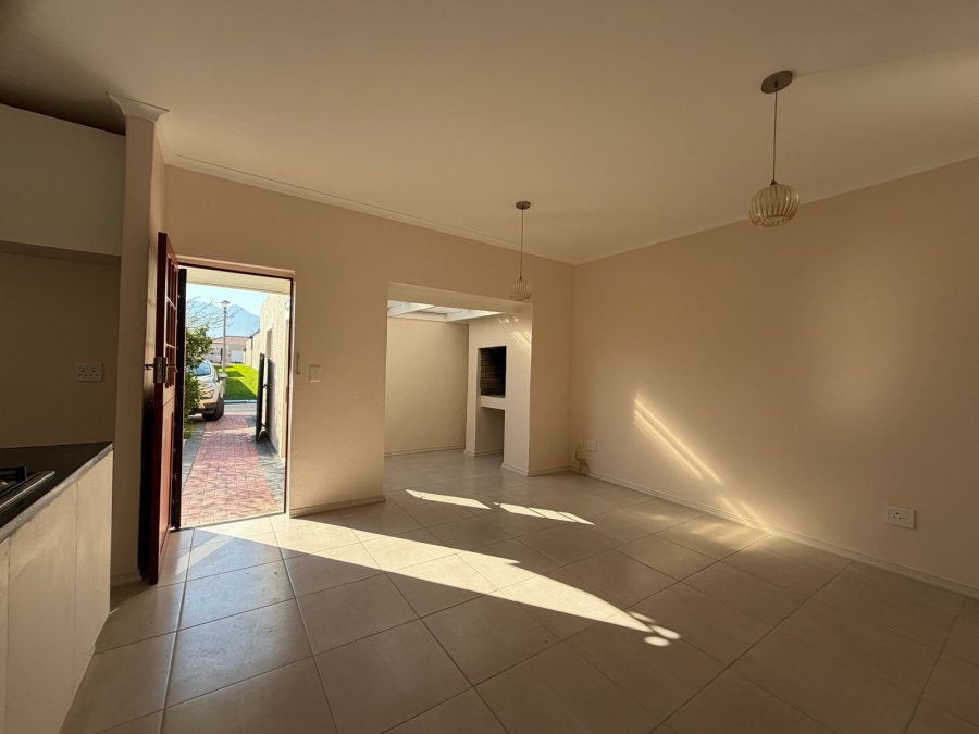 2 Bedroom Property for Sale in Anchorage Park Western Cape